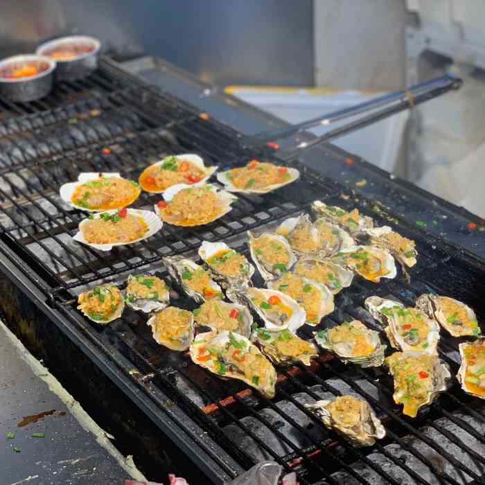 啦嘻街美食广场-"滨江杨家墩啦嘻街[呲牙][呲牙].这边的.