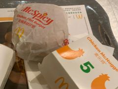 -麦当劳(展览路店)