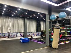 -零距离国际健身游泳中心(九龙湖店)