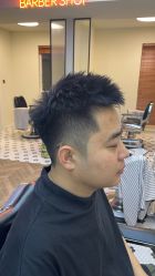 -理昂男士理发店 Barber shop