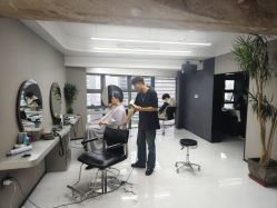 -宫铭烫发染发接发店