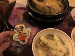 -皇室宴会厅(香港迪士尼乐园)