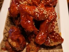 甜辣带骨炸鸡-BHC炸鸡(明洞总店)