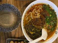 香笋酸菜牛肉面-每碗面馆(新鸿安大厦店)