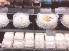 -红宝石·鲜奶小方·海派西点房(金杨店)