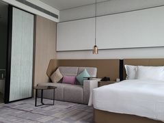 -大连星海皇冠假日酒店