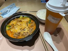 肥牛砂锅饭-北大家园食堂