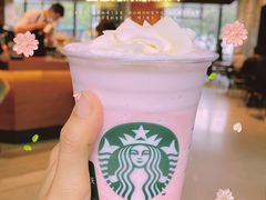 香草星冰乐＋覆盆子糖浆-星巴克臻选(广州二沙岛文立方店)