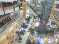 -LuOne凯德晶萃广场(徐家汇路店)