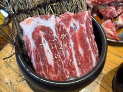 -金刚山黑牛炭火自助烤肉(西大望路店)