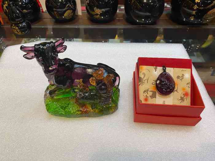 宋韶光吉祥物吉祥天地-"服务特别好,而且品种多多,已经不止一次过.