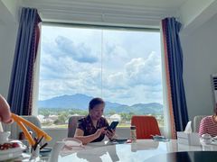 窗外的风景就像一幅画-黄牛肉馆·皖南土菜