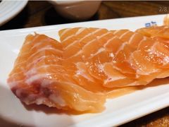 三文鱼刺身-四海一家自助餐(益田假日广场店)