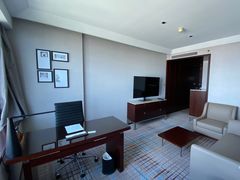 -上海龙之梦万丽酒店