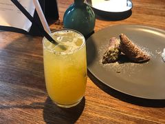 -Carbon莫卡哆·意大利复古集市餐厅(杭州大厦店)