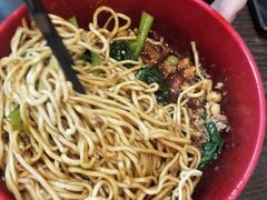 -爆炸头阿姨小四川正宗川味小吃(无任何分店)