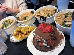 -W COLLECTIVE  DESSERT SHOP
