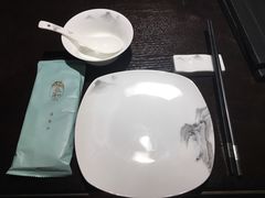 餐具摆设-羲和雅苑•北京烤鸭(陆家嘴中心店)