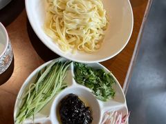 炸酱面-如一烤鸭