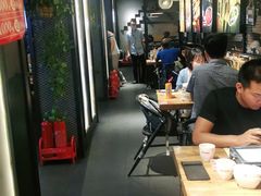 大堂-管氏翅吧(人民大学店)