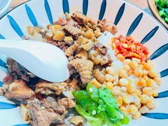 双椒香菇鸡拌饭-树厨贵州菜(花果园购物中心店)
