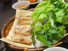 -大头虾越式风味餐厅(光明广场店)