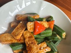 安溪豆干炒秋葵-CHIC1699远洋私厨
