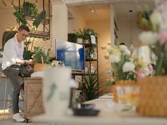 -弗劳尔花艺坊(龙涛店)