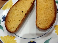 特制蒜香面包块-萨莉亚意式餐厅(三号湾广场店)