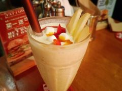 新鲜水果奶昔-FAT COW(虹梅路店)