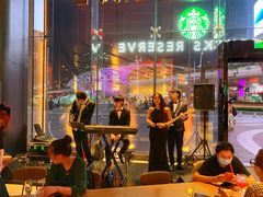 -星巴克臻选(上海合生汇1F店)