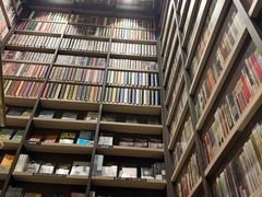 -钟书阁(群光广场店)