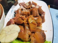 -乔家小院•非遗驴肉•青岛菜(滨河路店)