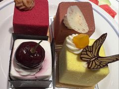-咖啡苑自助餐厅·中国大饭店