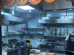 -云阿蛮云南生烫牛肉米线(奉贤路店)