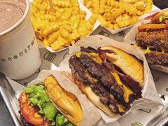 -The Habit Burger Grill 哈比特汉堡(爱琴海店)