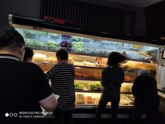 -万记麻辣烫国展总店