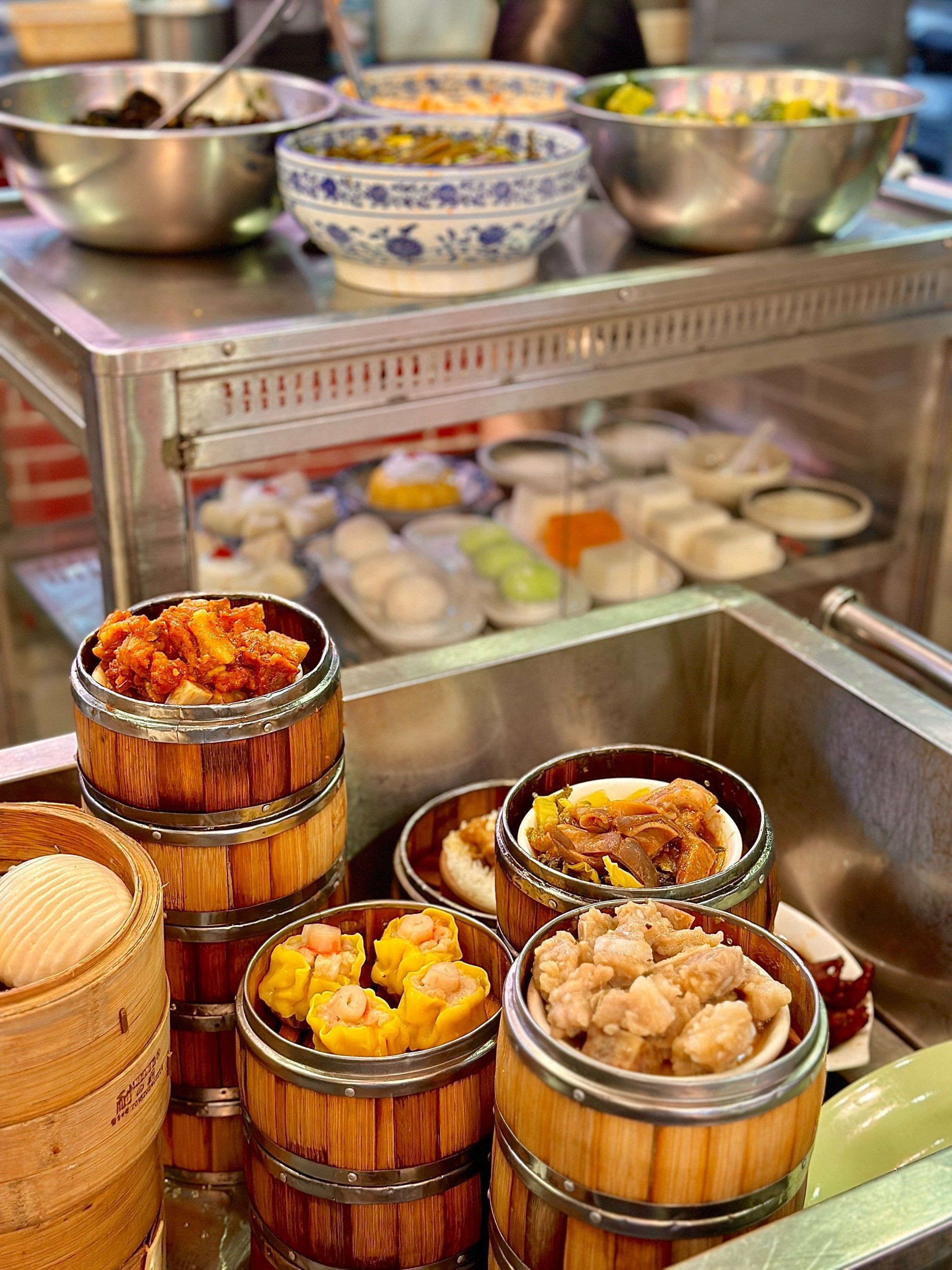 跟着韶关本地人去吃的.好好吃啊!