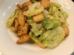 -汗腾格里·风味餐厅(新疆驻京办店)