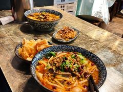 -粉家柳州螺蛳粉(杨宅路店)