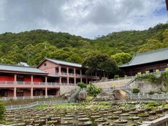 -石峰岩寺