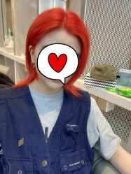 -PE SALON 