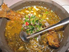 -小凤庭·地道湖北菜武昌鱼·藕汤(38年黄鹤楼店)