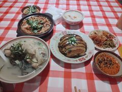-老方桌烂蹄花川菜馆(九龙坡店)