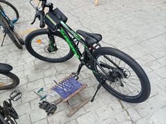 -道路口单车爱瓦士dahon大行