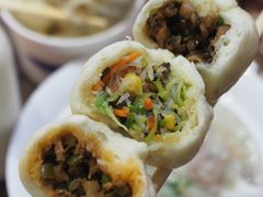 -李与白包子铺(桐梓林店)