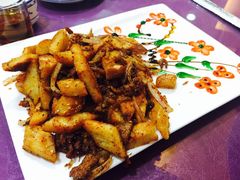 -马尔龙新疆饭店·清真(瑞景店)