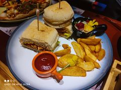 鸡肉帕尼尼-咖梦餐厅 COMENG RESTAURANT