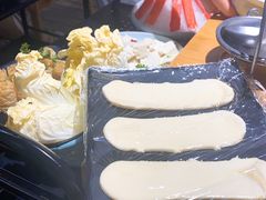 -洪氏嗨捞·广东猪肚鸡·椰子鸡火锅(西咸万象城店)