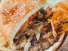 酿牛肉汉堡-The BREW·酿餐厅(浦东嘉里大酒店)